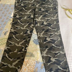 Torrid military cropped chinos size 16 EUC!!